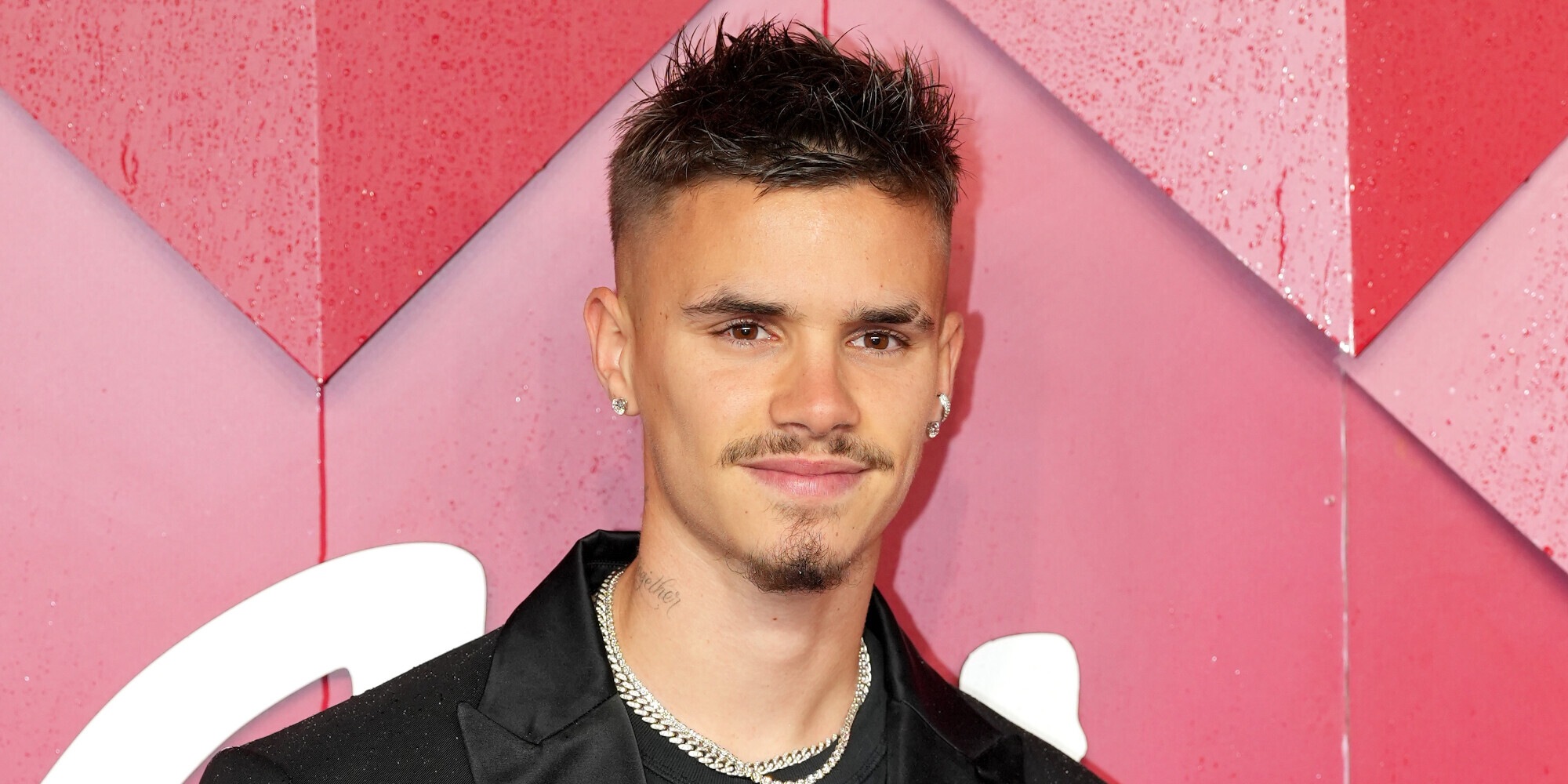 Romeo Beckham — l’élégance en héritage